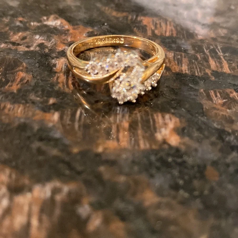 Ring - Picture 3 of 3